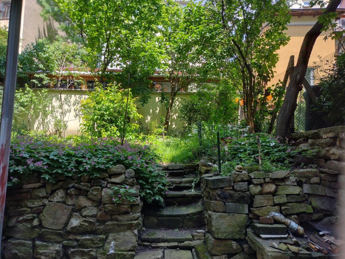 Charming Central Home With Garden Near Parking And Ndk Sofia Exterior photo